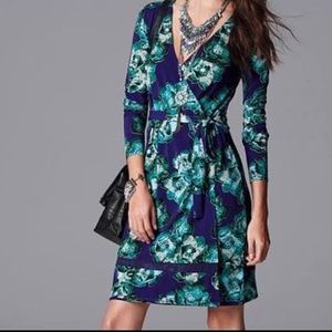 BOGO NWT Simply Vera by Vera Wang floral dress
